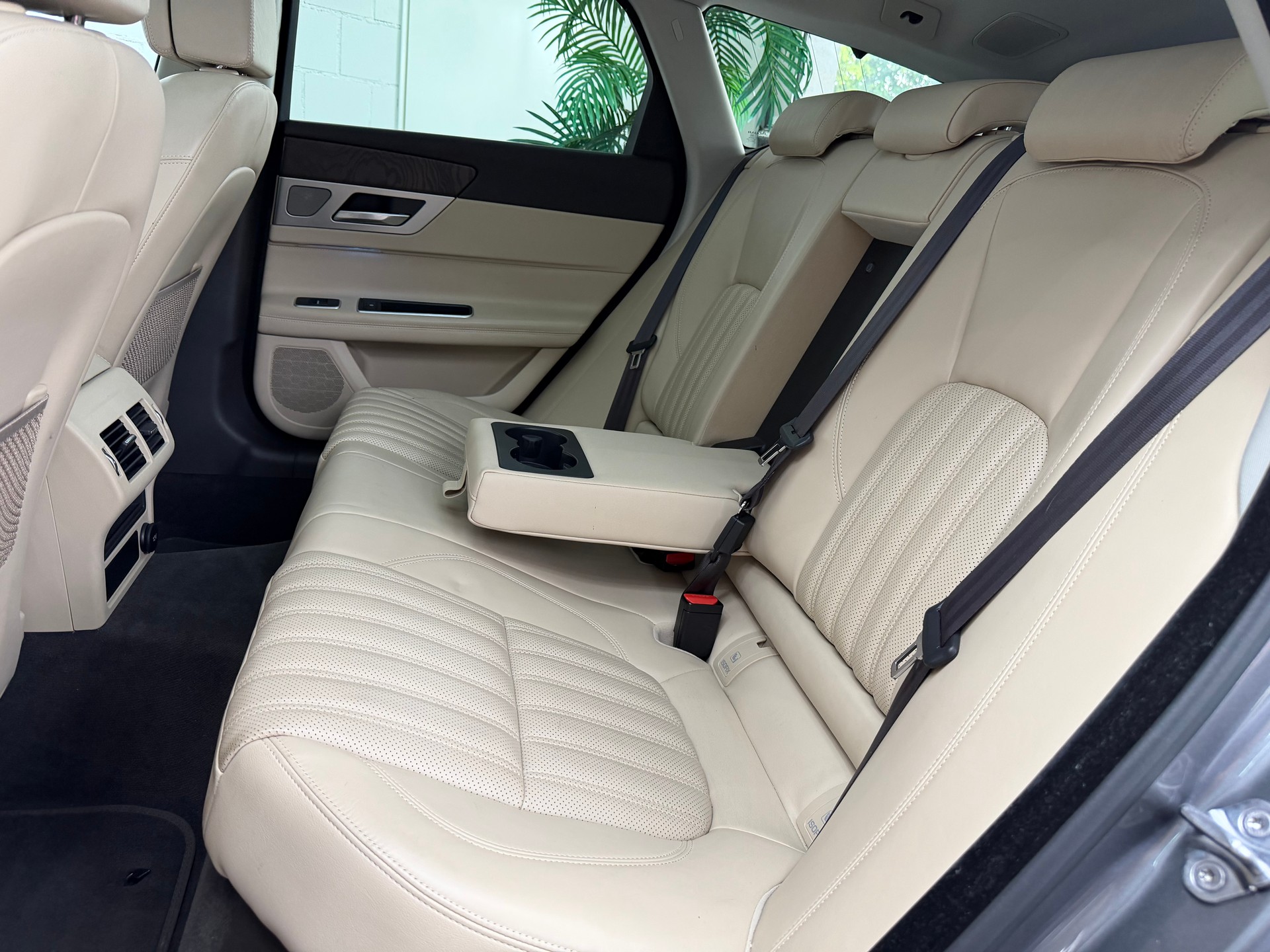 JAGUAR XF Sportbrake 25d R-Sport AWD Automatic⭐️-image-11