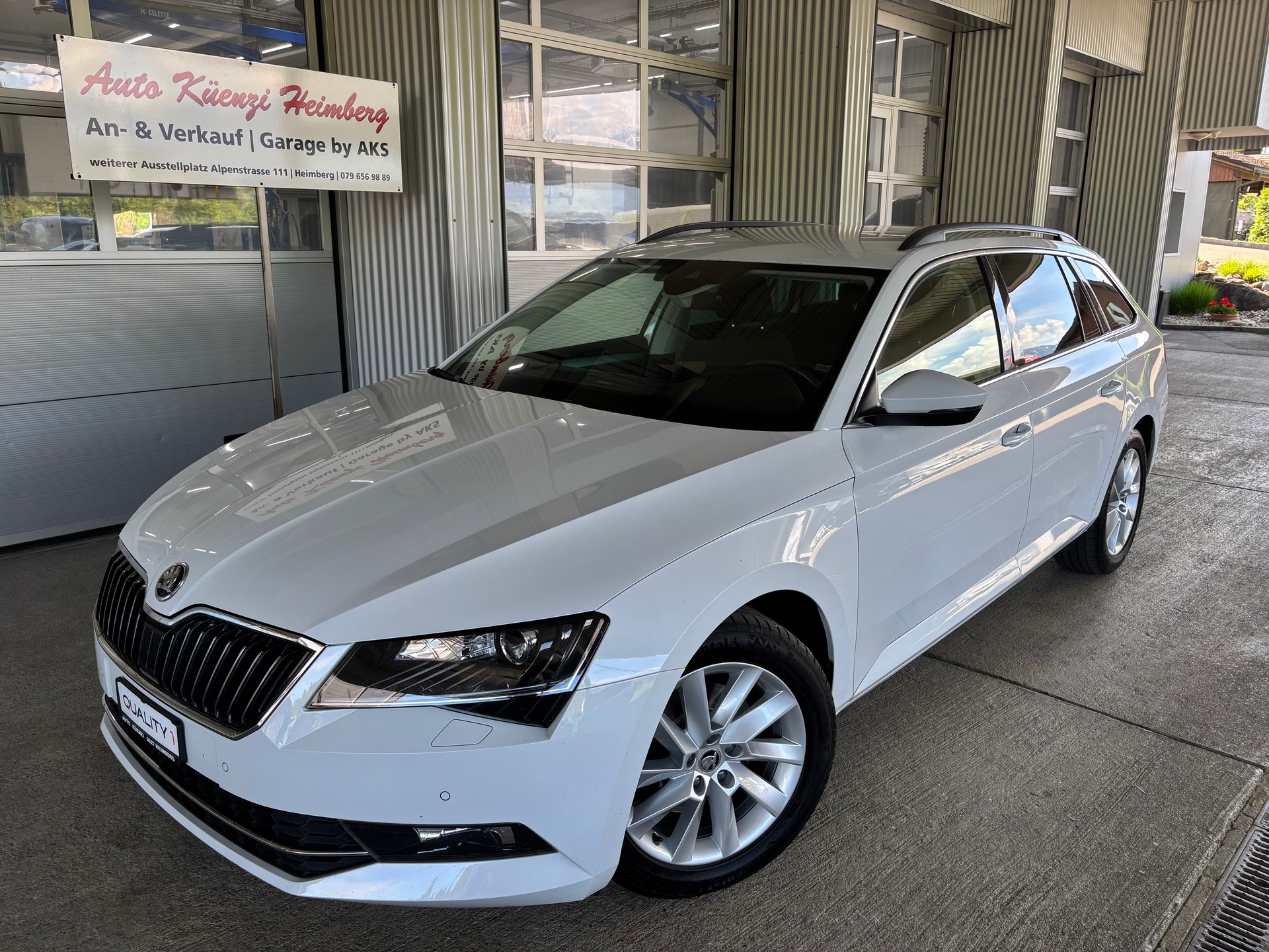 SKODA Superb Combi 2.0 TDi Ambiente DSG mit AHK
