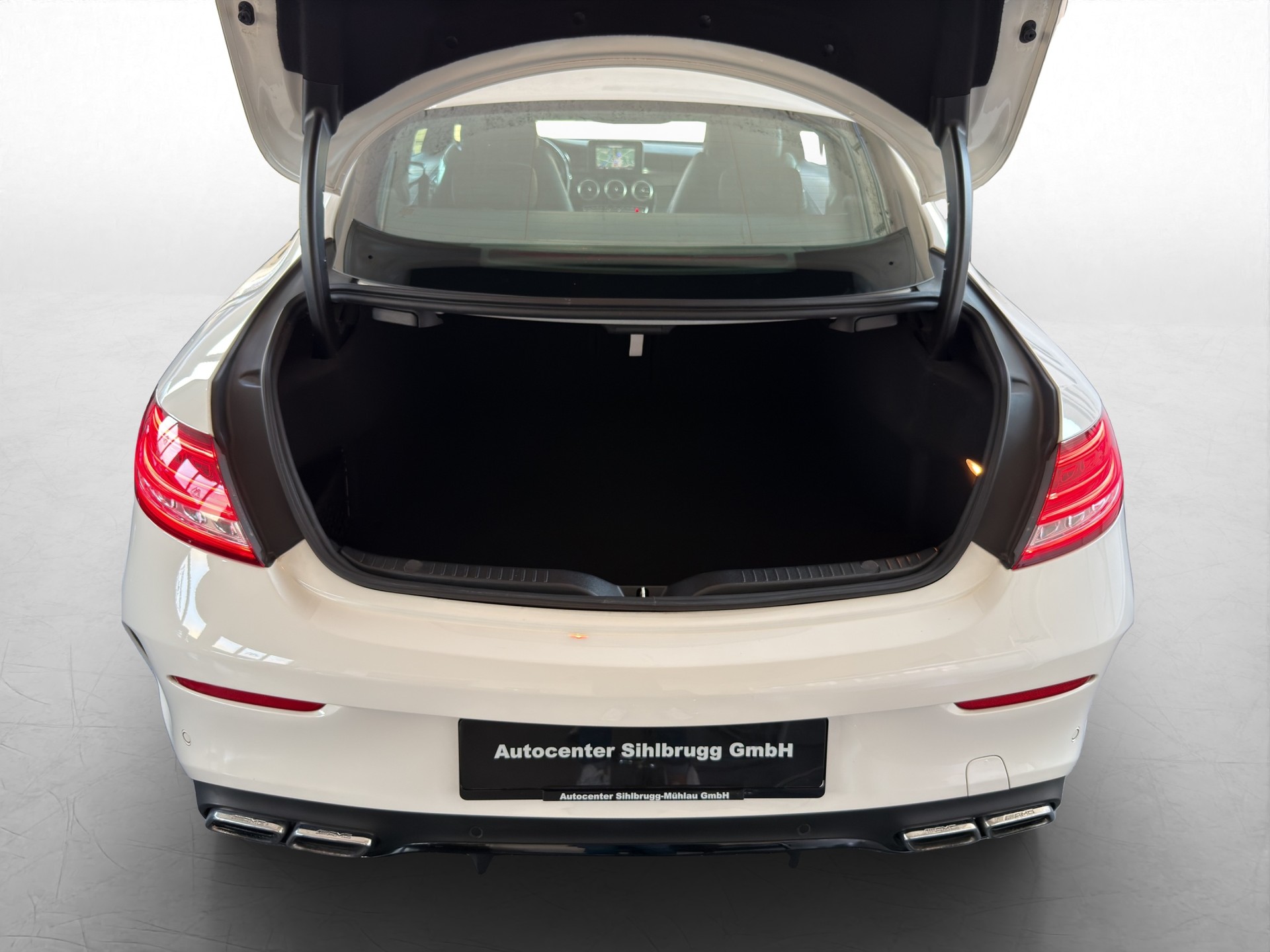 MERCEDES-BENZ C 63 AMG Speedshift-image-17