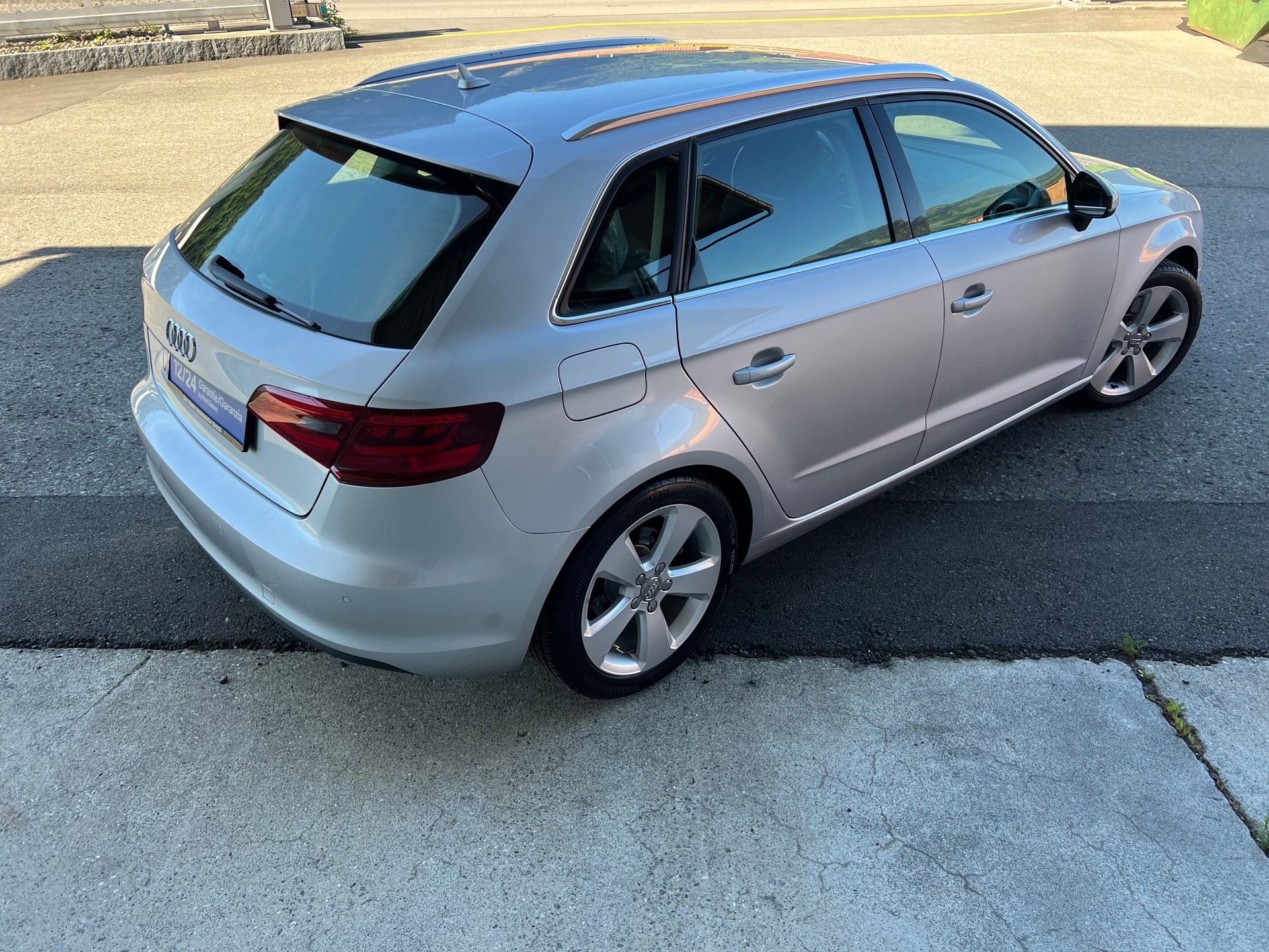 AUDI A3 Sportback 1.8 TFSI Ambition 4x4 *** Navigation * Tempomat * MFK 16.01.2026 * 1 Jahr Garantie möglich ***-image-5
