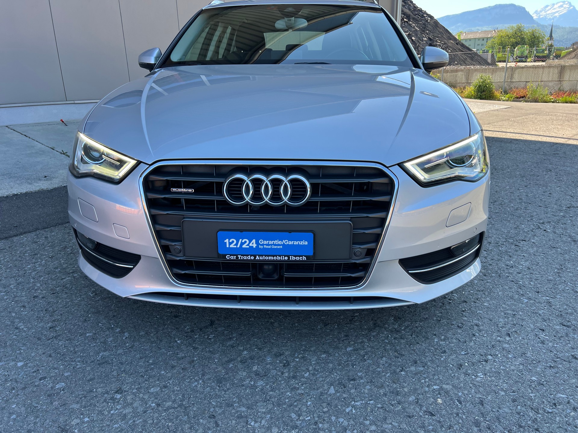 AUDI A3 Sportback 1.8 TFSI Ambition 4x4 *** Navigation * Tempomat * MFK 16.01.2026 * 1 Jahr Garantie möglich ***-showroom-element-3