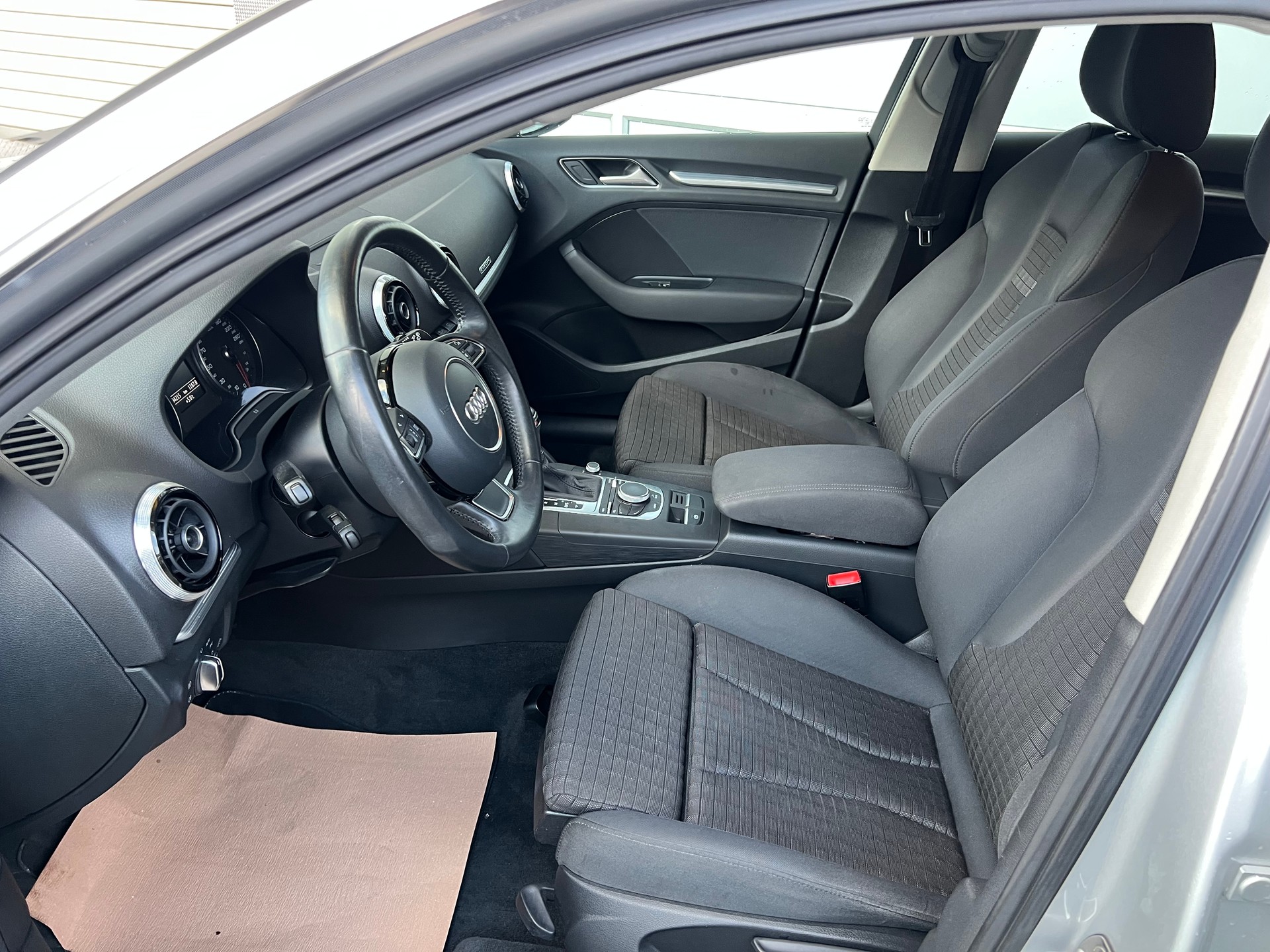 AUDI A3 Sportback 1.8 TFSI Ambition 4x4 *** Navigation * Tempomat * MFK 16.01.2026 * 1 Jahr Garantie möglich ***-image-14