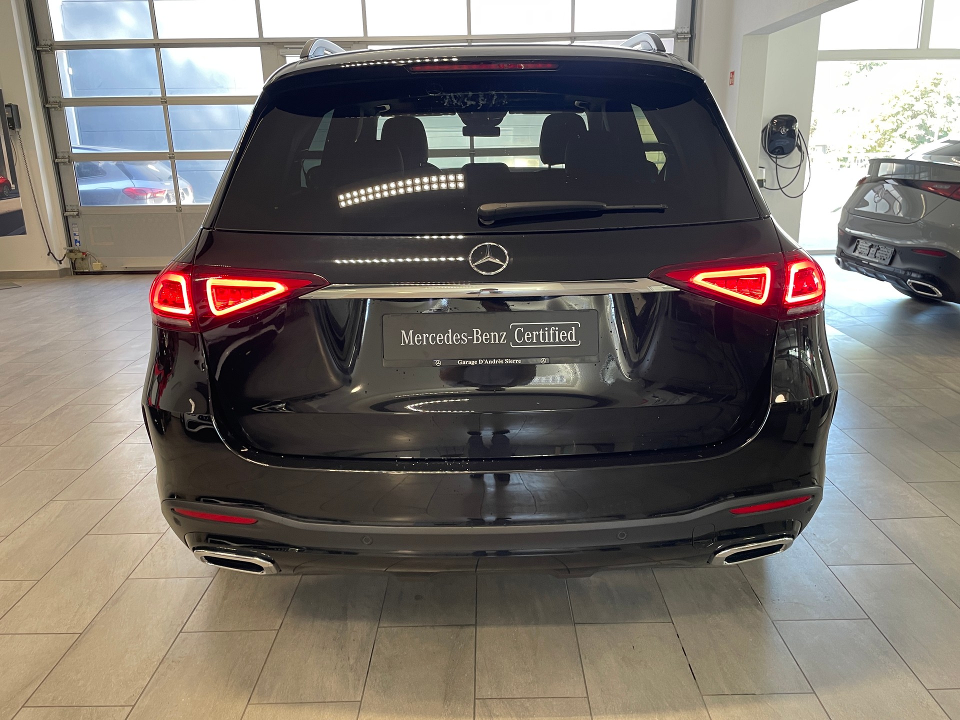 MERCEDES-BENZ GLE 450 4Matic AMG Line 9G-Tronic-image-5