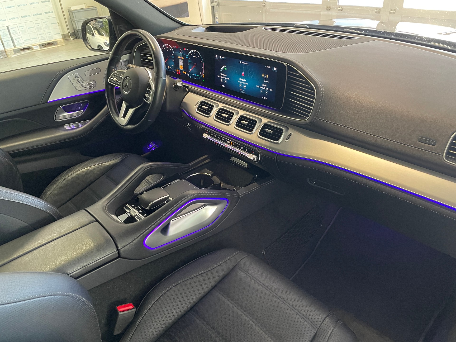 MERCEDES-BENZ GLE 450 4Matic AMG Line 9G-Tronic-image-31