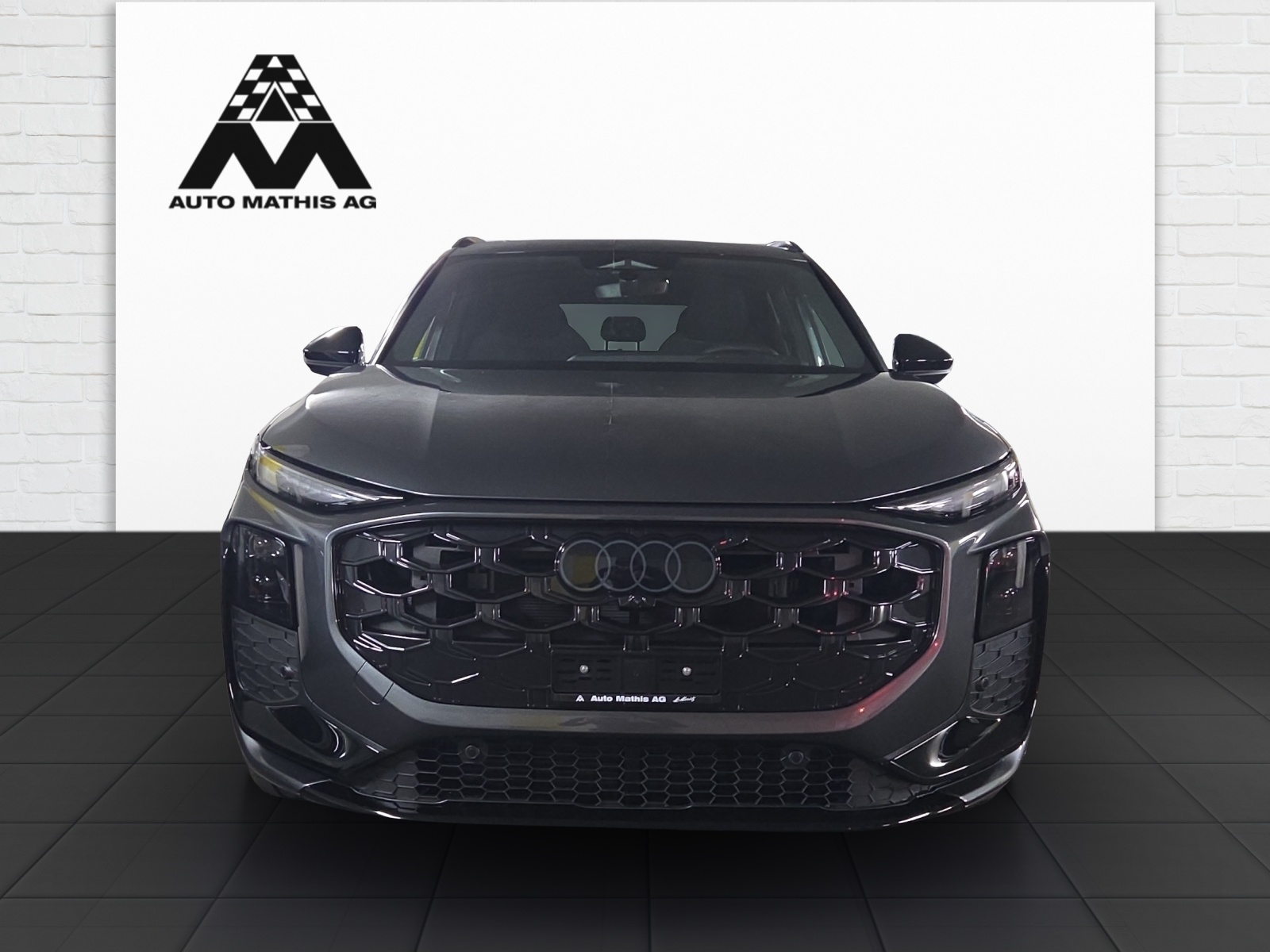 AUDI Q3 Sportback TFSI quattro 195 kW S tronic-showroom-element-1