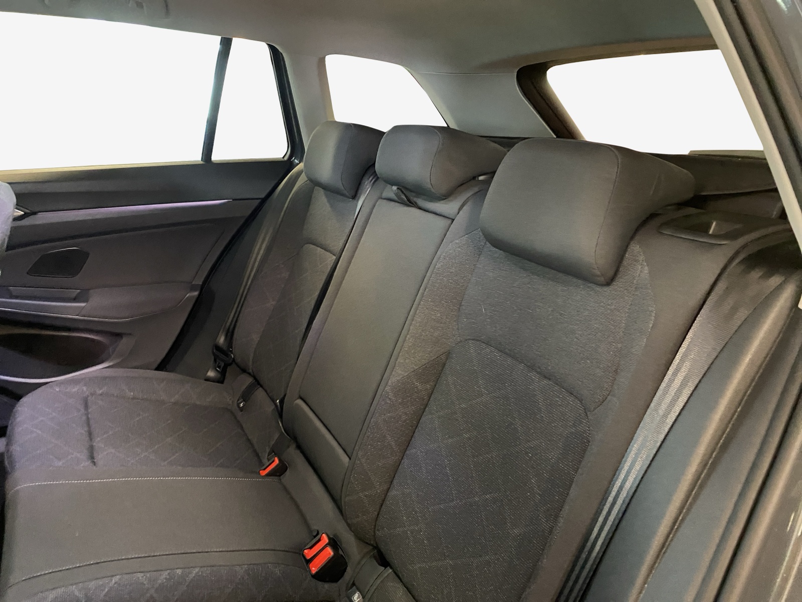 VW Golf Variant 1.5 TSI Life-image-11