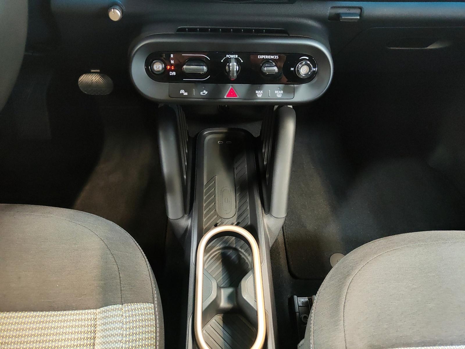 MINI J01 Cooper E Attraktiven Leasingzinssatz ab 0.9 % bei Abschluss einer BMW Fahrzeugversicherung.-image-12