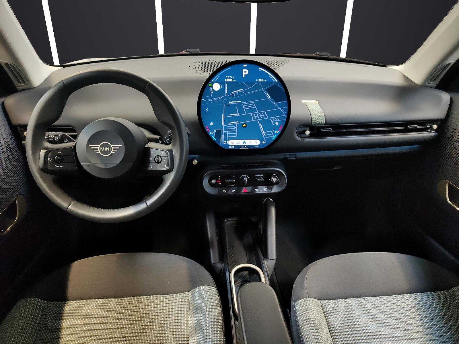 MINI J01 Cooper E Attraktiven Leasingzinssatz ab 0.9 % bei Abschluss einer BMW Fahrzeugversicherung.-image-17