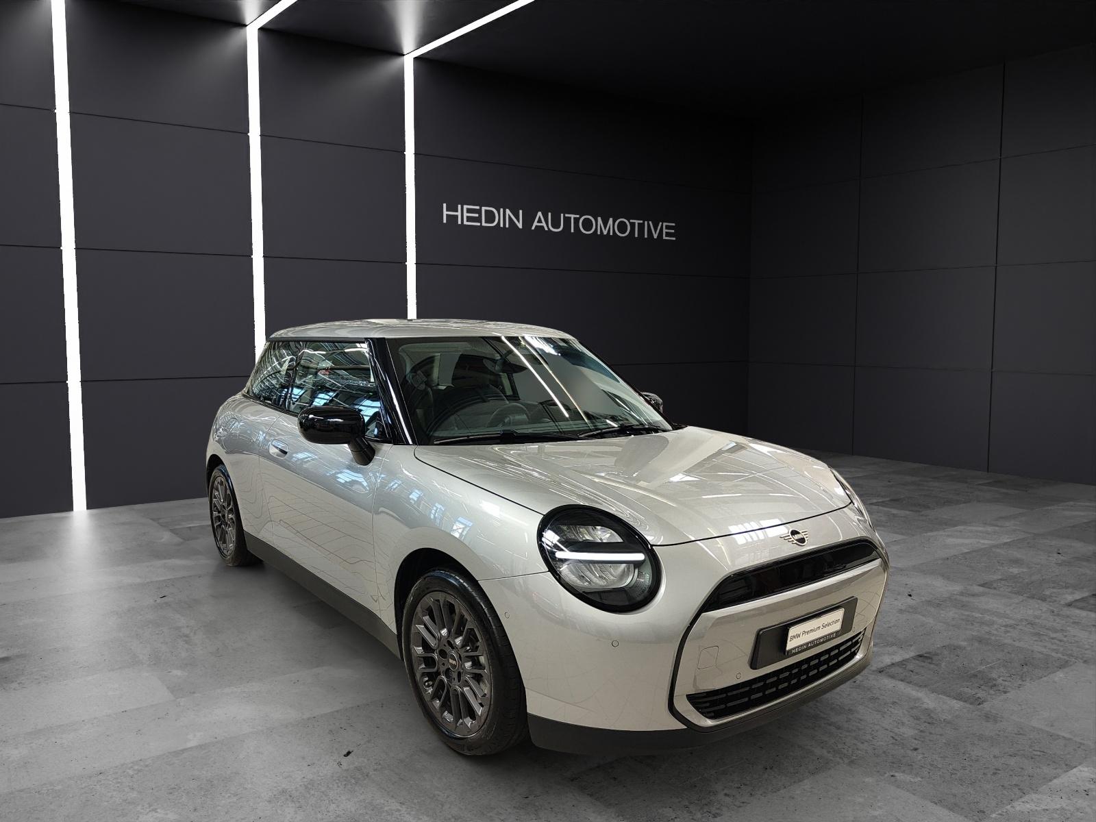 MINI J01 Cooper E Attraktiven Leasingzinssatz ab 0.9 % bei Abschluss einer BMW Fahrzeugversicherung.-image-7