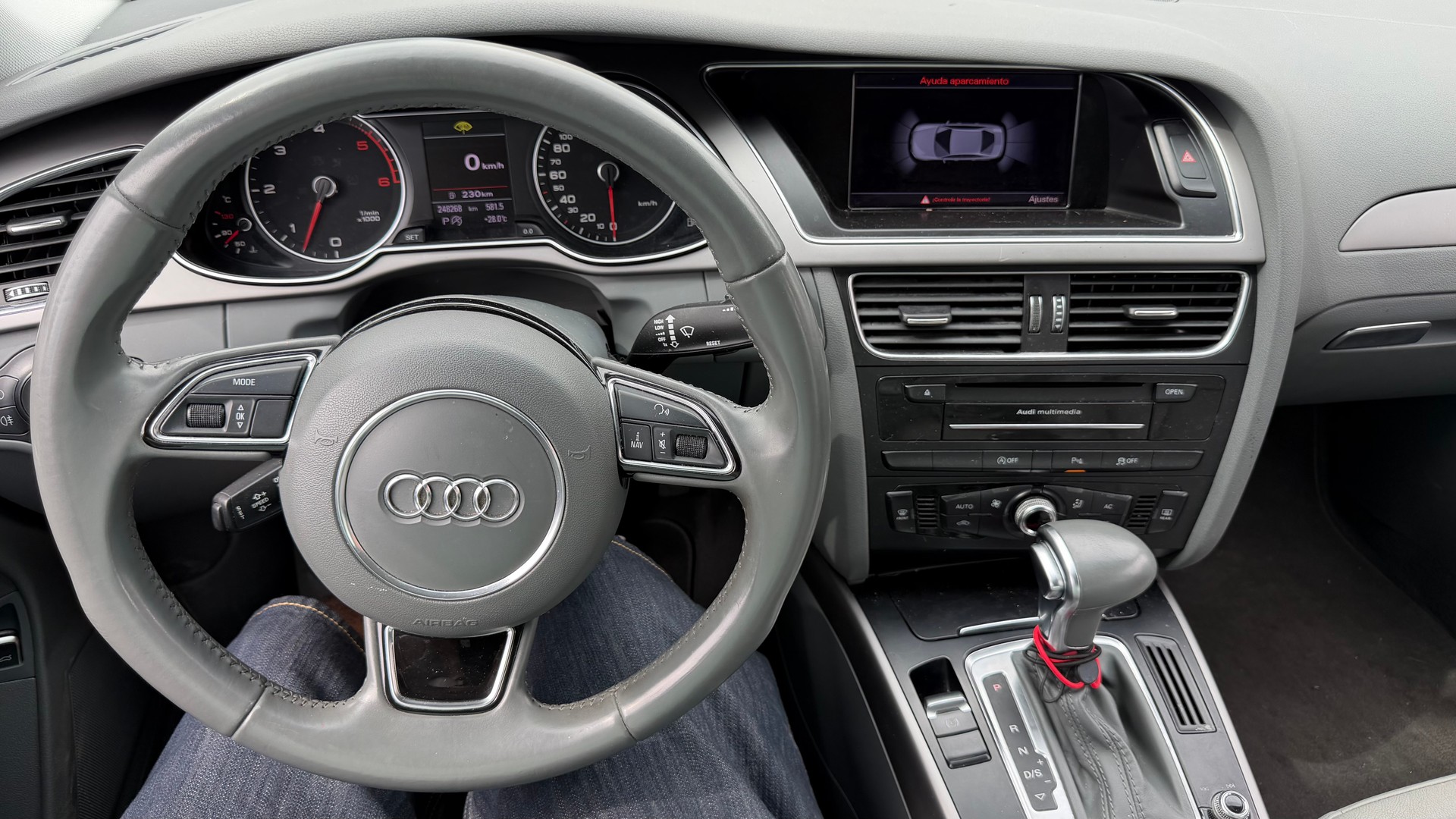 AUDI A4 Limousine 3.0 TDI quattro S-tronic-image-8
