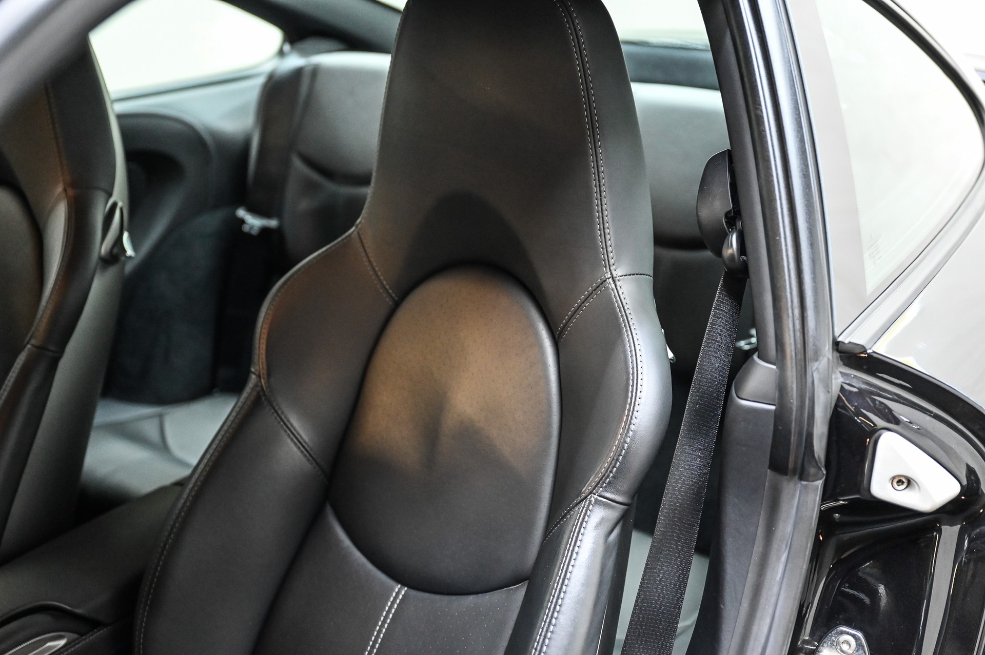 PORSCHE 911 Turbo S PDK-image-18