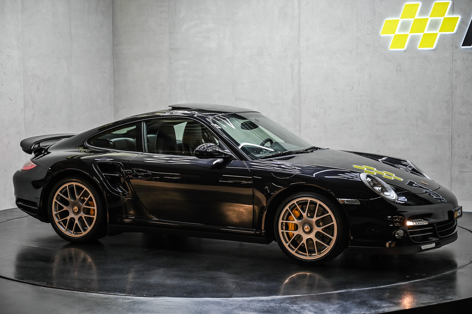 PORSCHE 911 Turbo S PDK-image-11