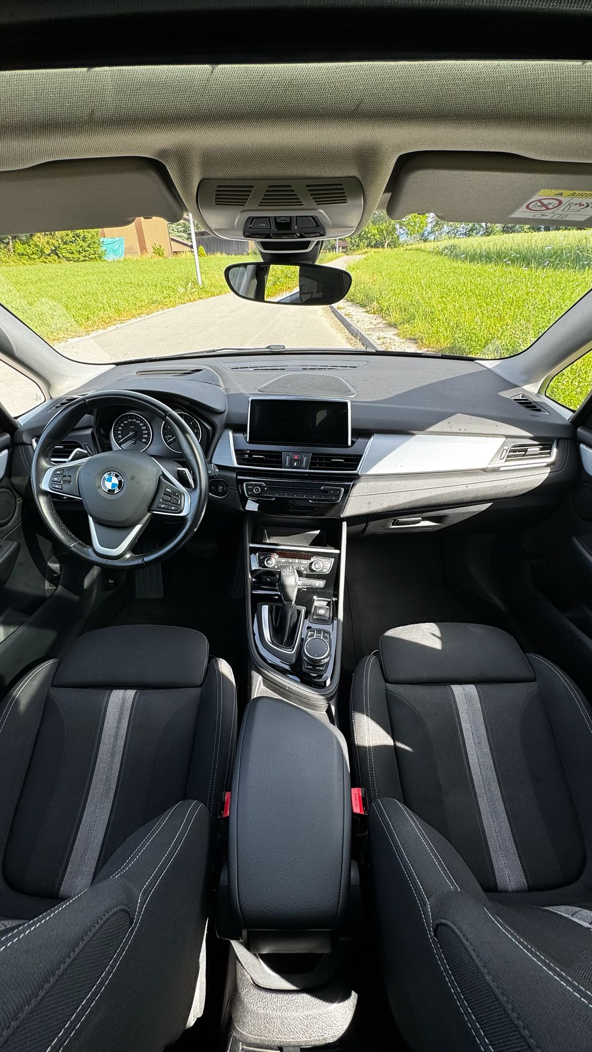 BMW 218d xDrive Active Tourer Sport Line Steptronic-image-6