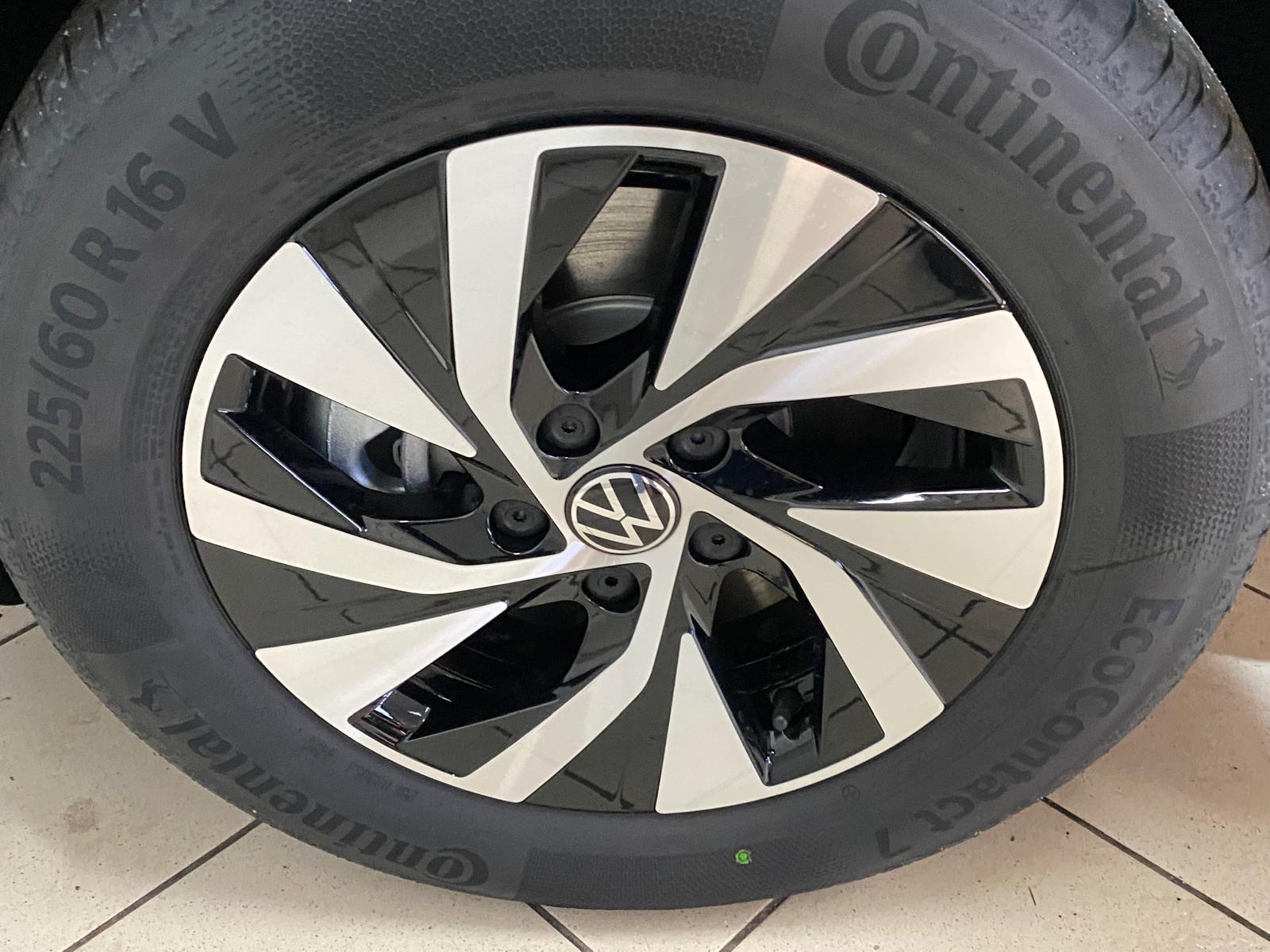 VW T-Roc 1.5 eTSI mHEV Trend DSG-image-4