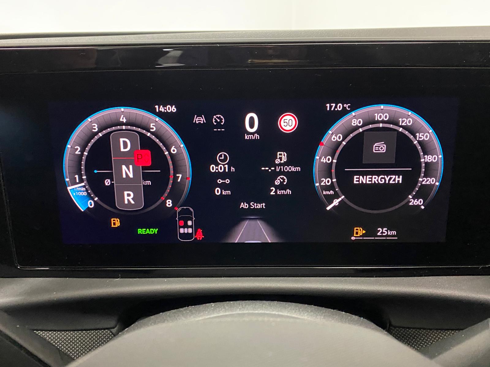 VW T-Roc 1.5 eTSI mHEV Trend DSG-image-9