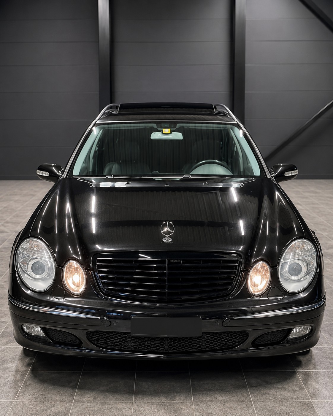MERCEDES-BENZ E 350 Avantgarde 4Matic Automatic