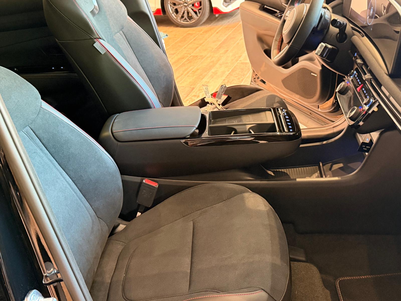 HYUNDAI Tucson 1.6 TGDI PHEV N-Line 4WD Vollausstattung 8-fach-image-29