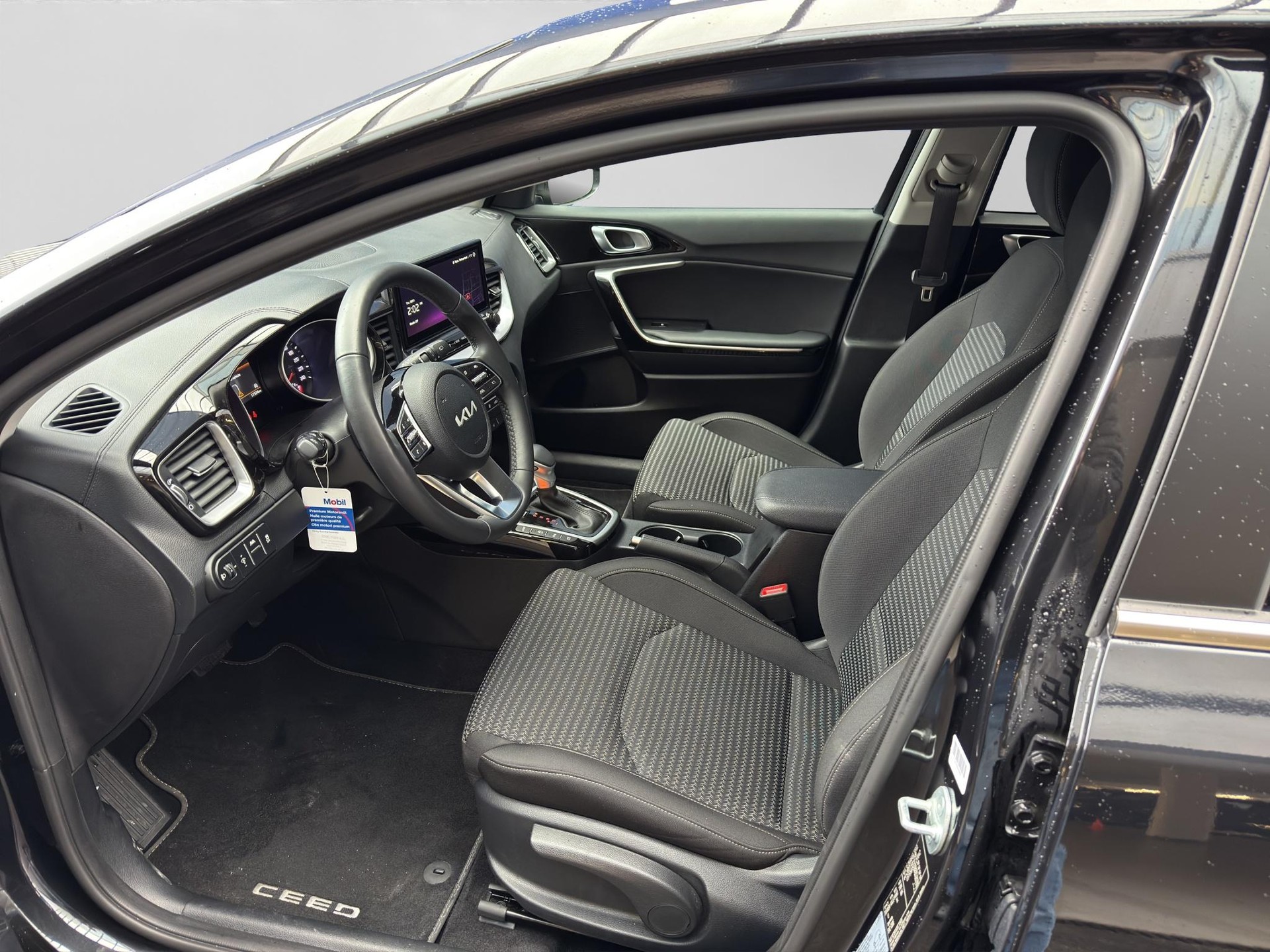 KIA Ceed SW 1.5 T-GDi Power-showroom-element-1