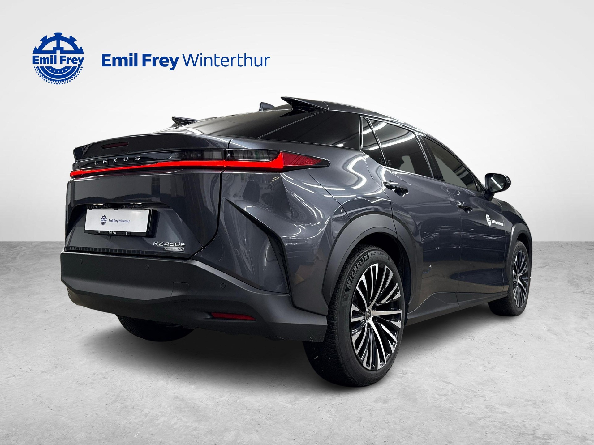 LEXUS RZ 450e Comfort-image-4