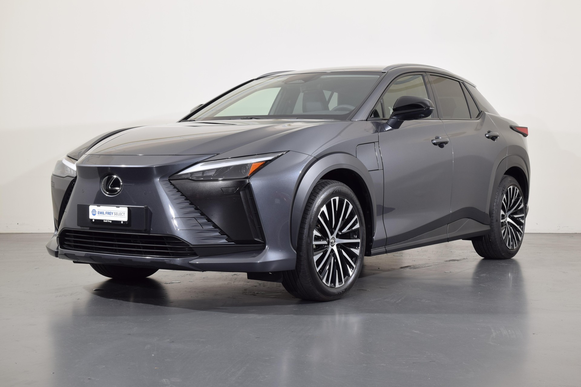LEXUS RZ 450e Comfort-image-12
