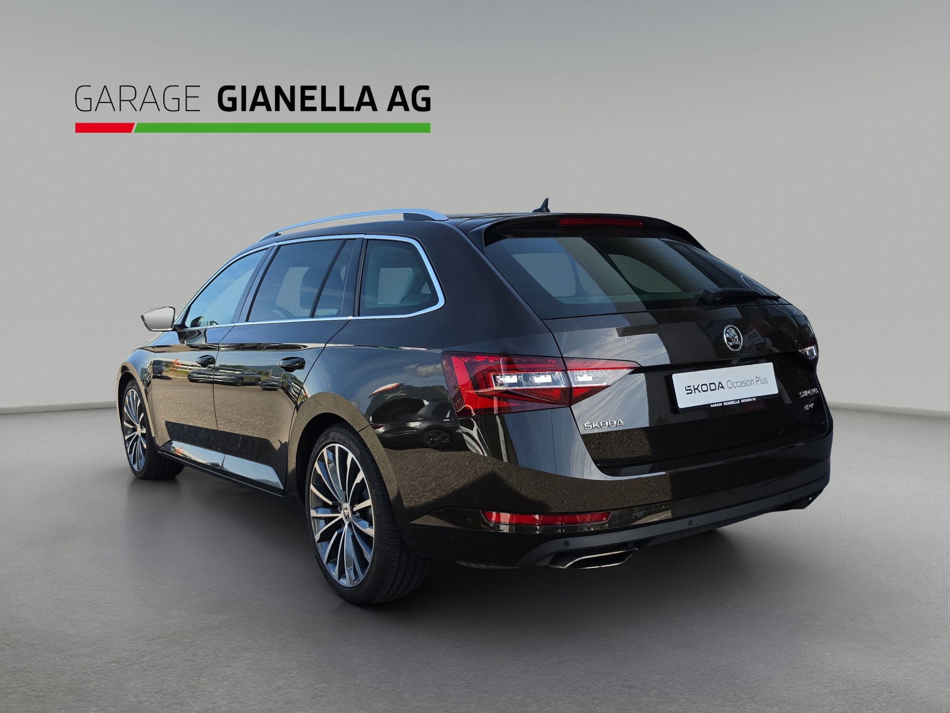 SKODA Superb Combi 2.0 TSI L&K DSG 4x4-showroom-element-2