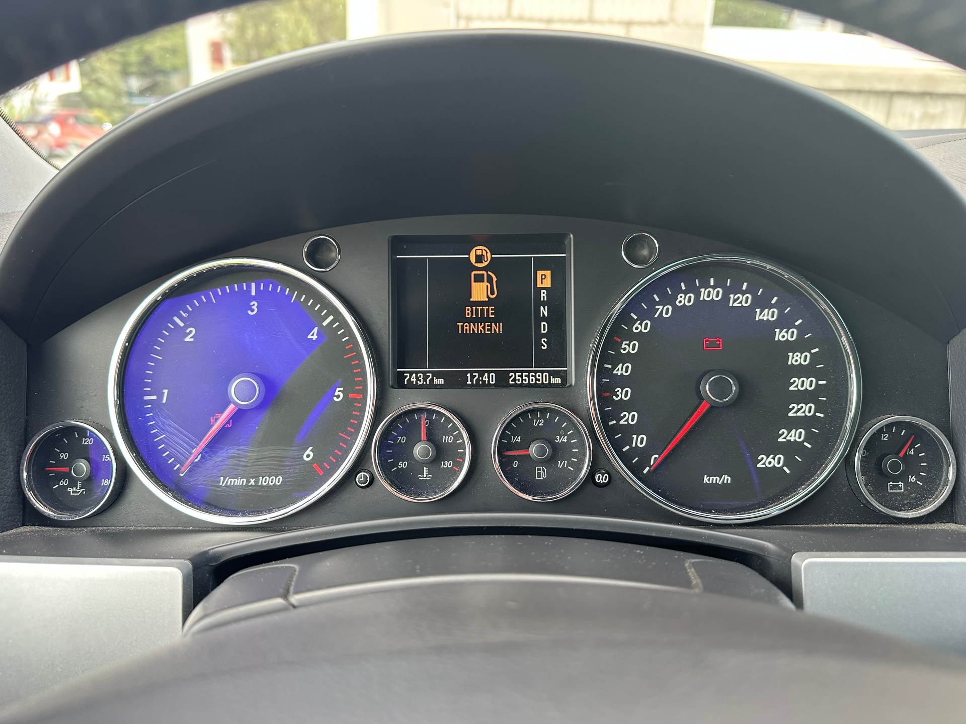 VW Touareg 3.0 TDI-image-10