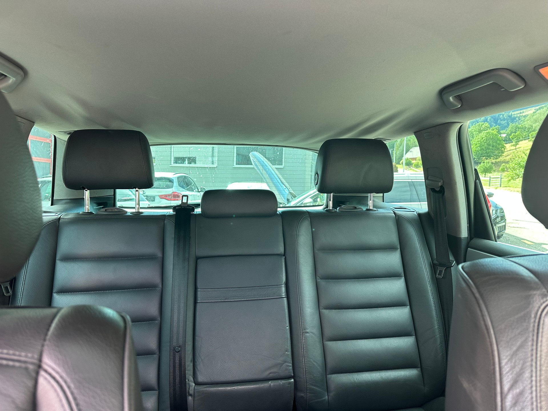 VW Touareg 3.0 TDI-image-9