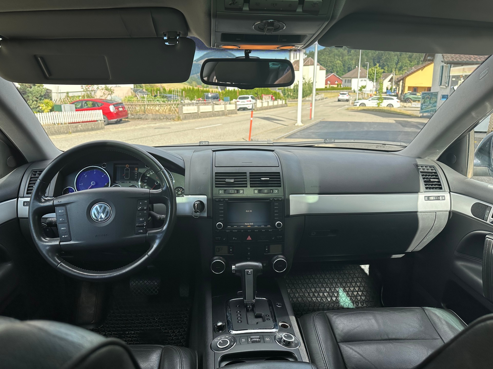 VW Touareg 3.0 TDI-image-6