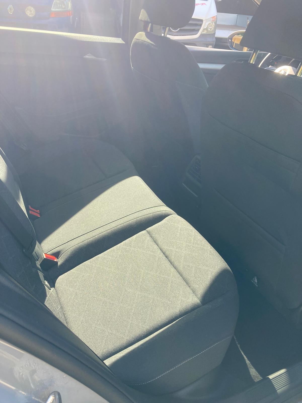 VW Golf 1.0 eTSI mHEV ACTLife DSG-image-9