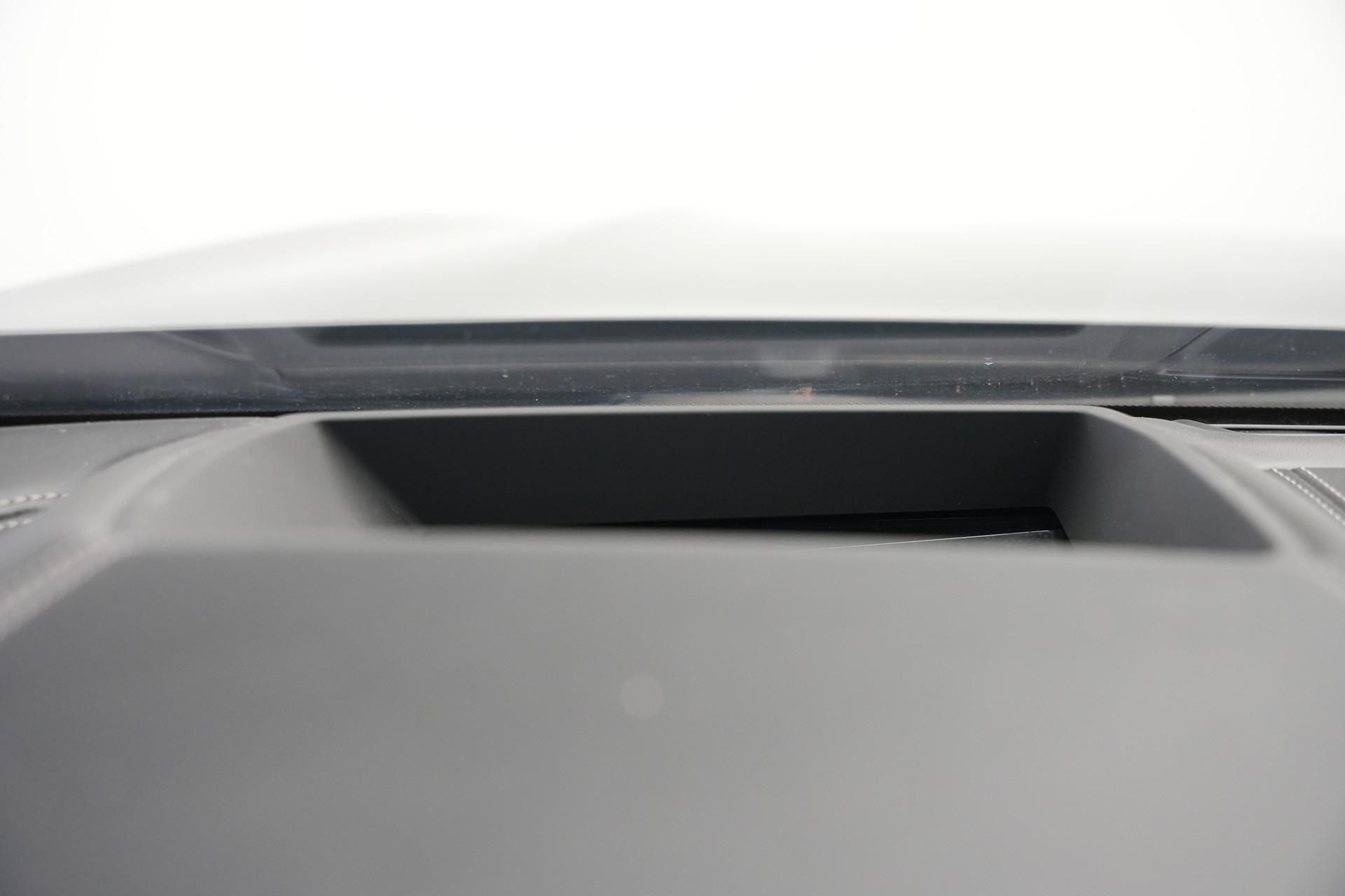 BMW M850i xDrive Steptronic Cabriolet *CH-Fahrzeug* *Dravitgrau* *B&W* *Carbon Exterieur*-image-33