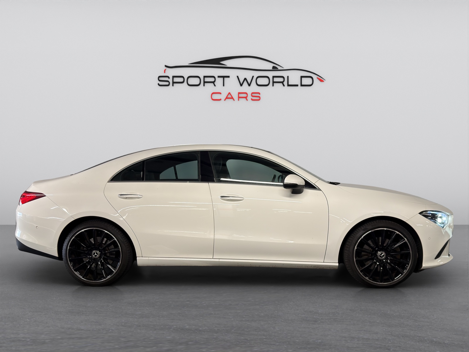 MERCEDES-BENZ CLA 250 4Matic AMG Line 7G-DCT-image-13