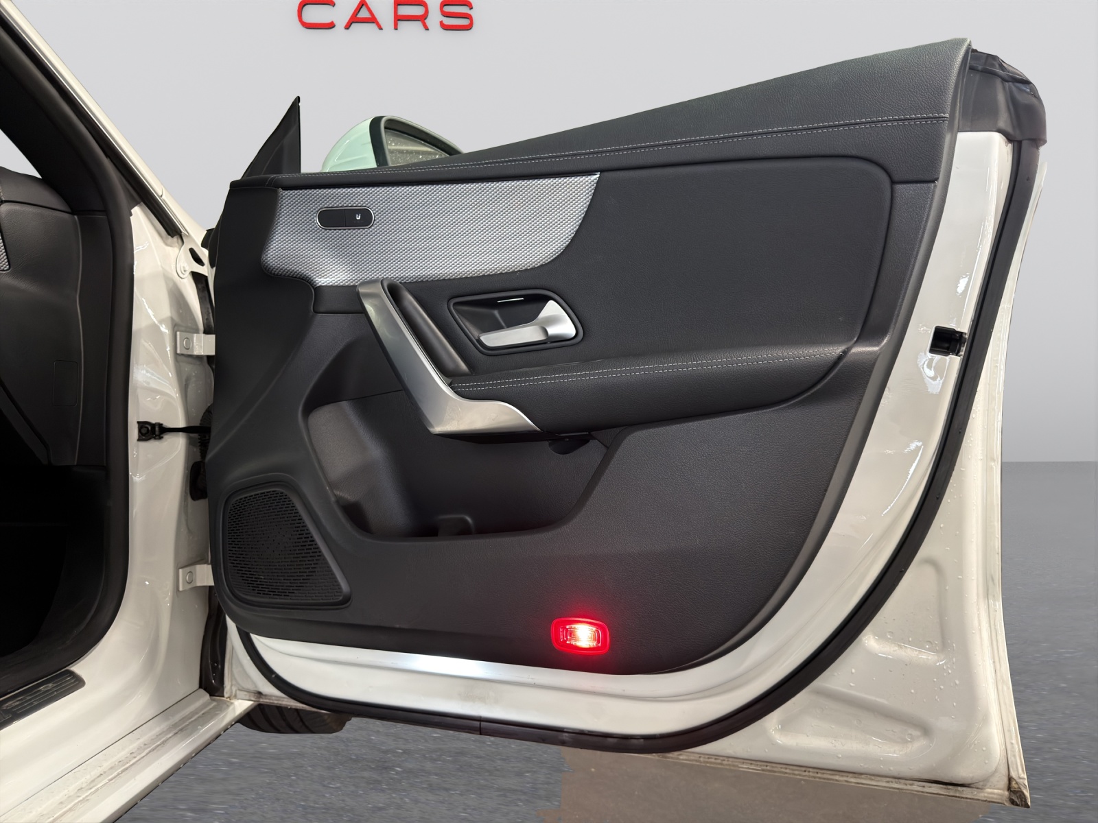 MERCEDES-BENZ CLA 250 4Matic AMG Line 7G-DCT-image-24