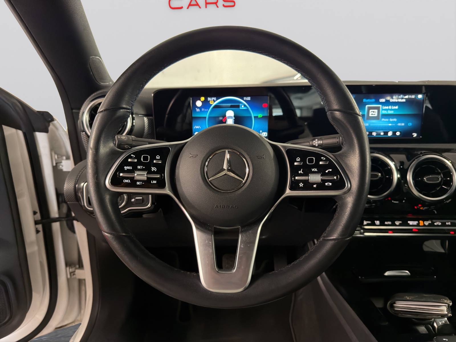 MERCEDES-BENZ CLA 250 4Matic AMG Line 7G-DCT-image-5