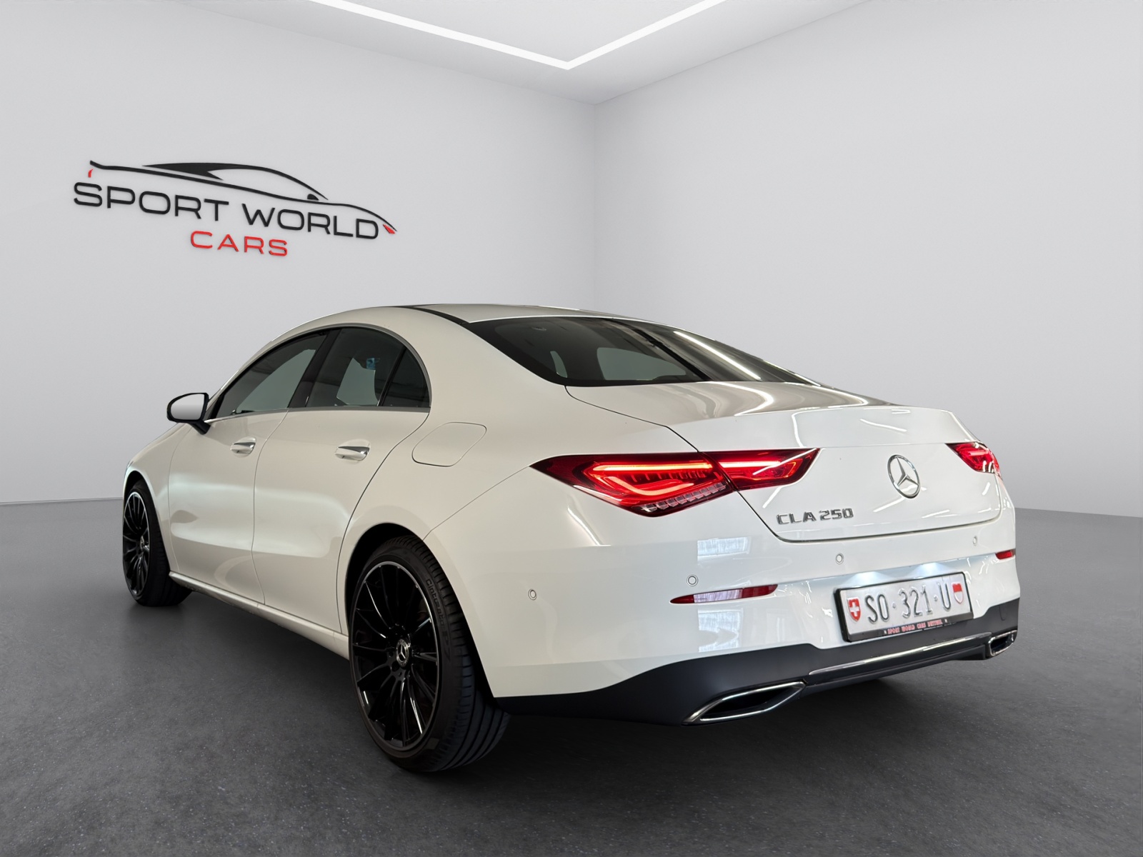 MERCEDES-BENZ CLA 250 4Matic AMG Line 7G-DCT-image-20