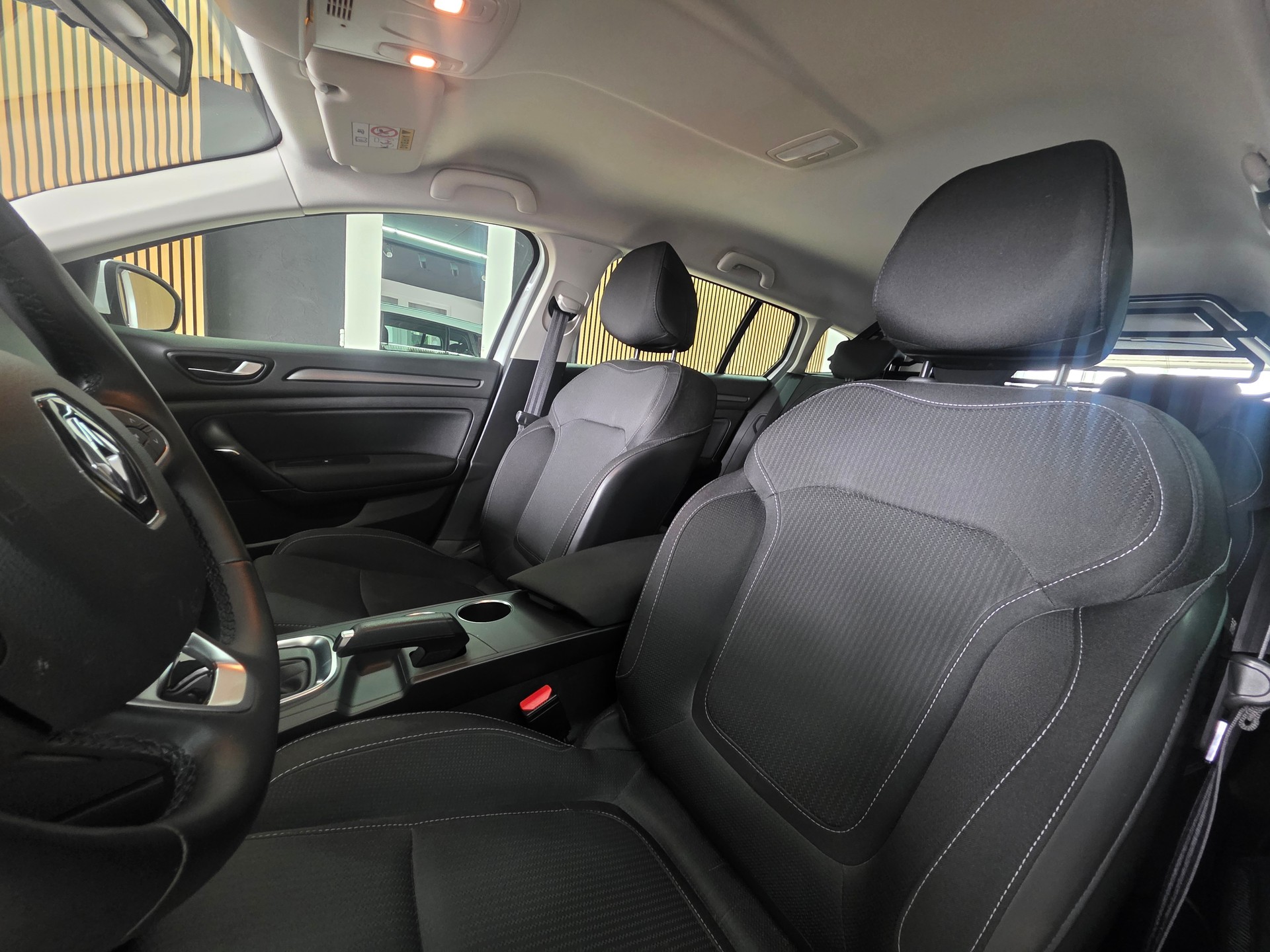 RENAULT Mégane Grandtour 1.5 dCi Business EDC-image-7