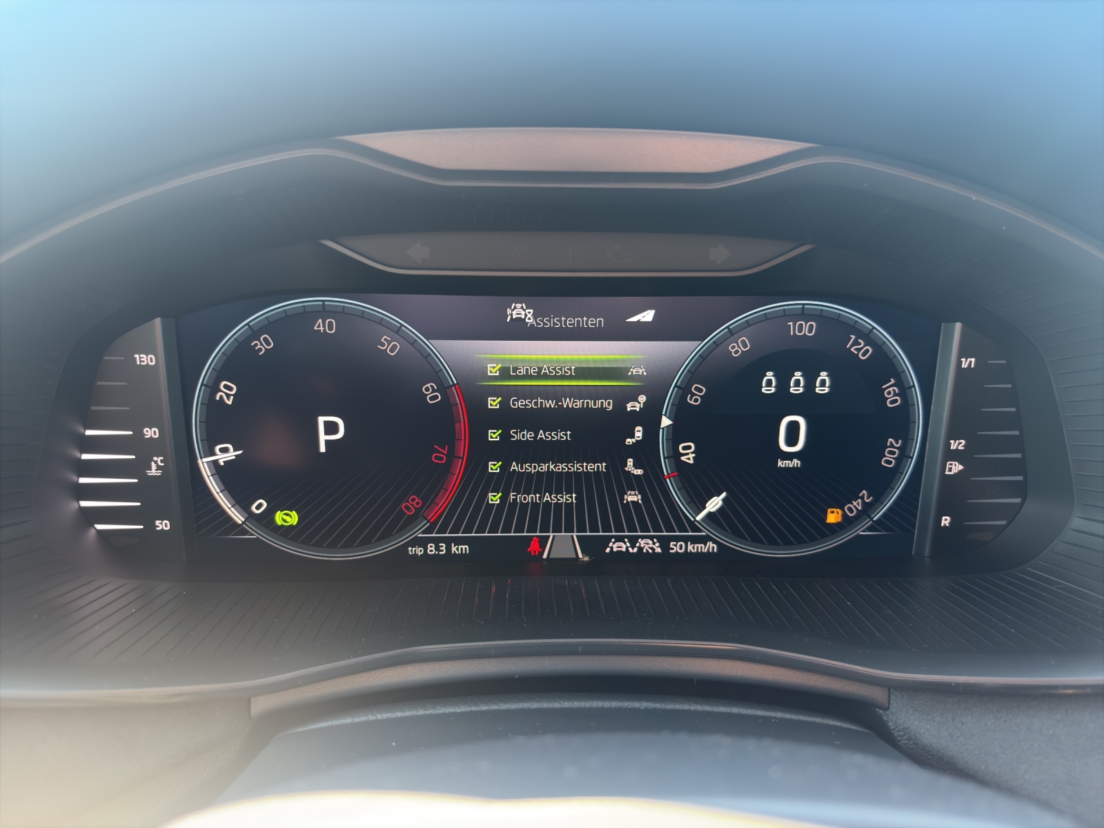 SKODA Kamiq 1.0 TSI Dynamic DSG-image-14