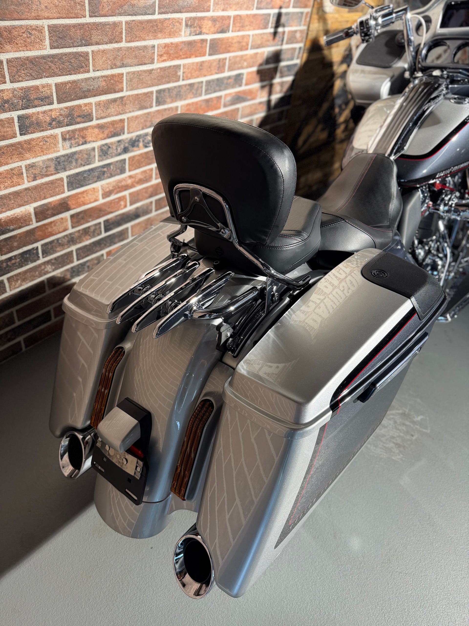 HARLEY-DAVIDSON FLTRXSE Road Glide Special 117 CVO-image-15