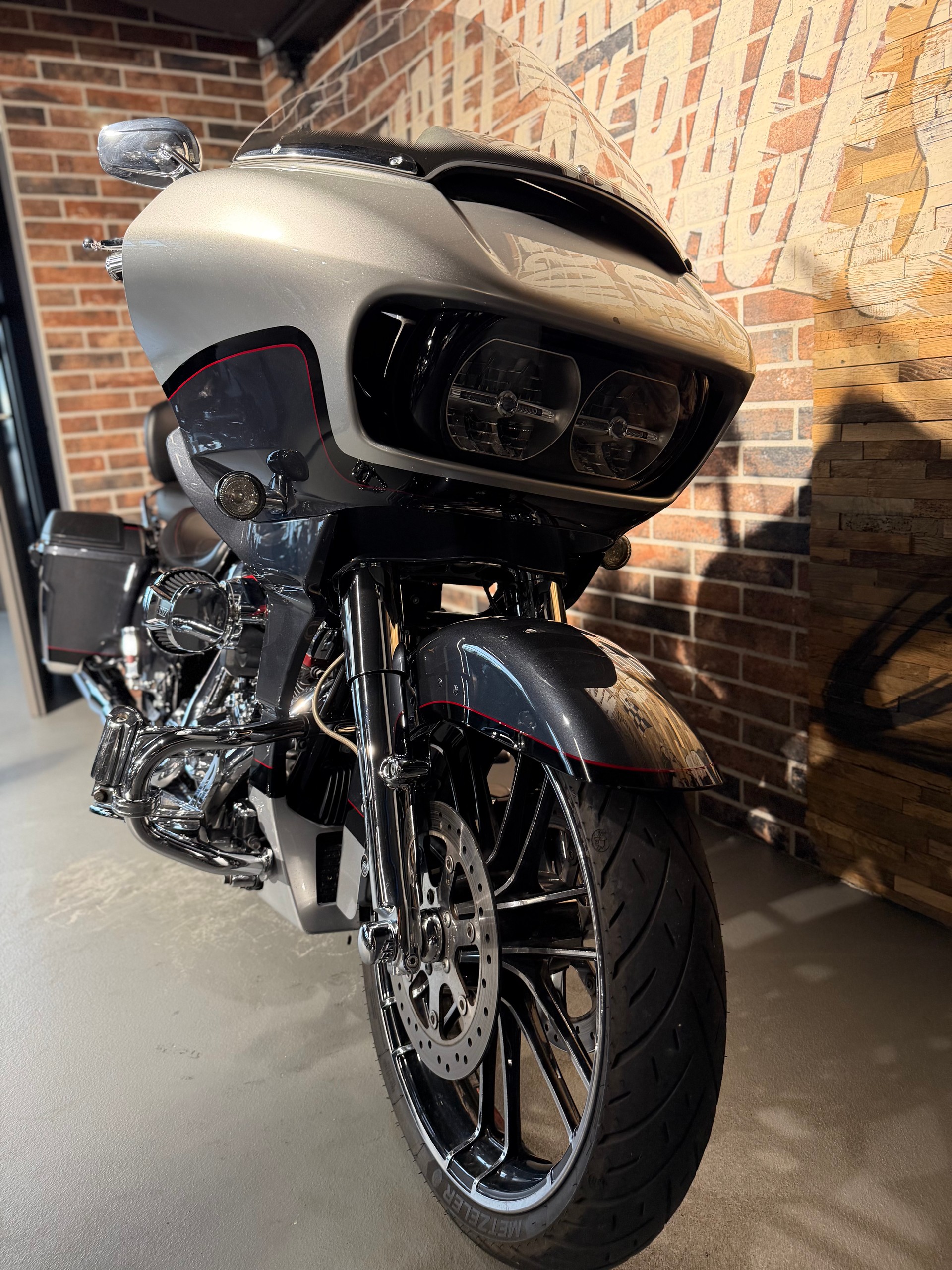 HARLEY-DAVIDSON FLTRXSE Road Glide Special 117 CVO-image-11