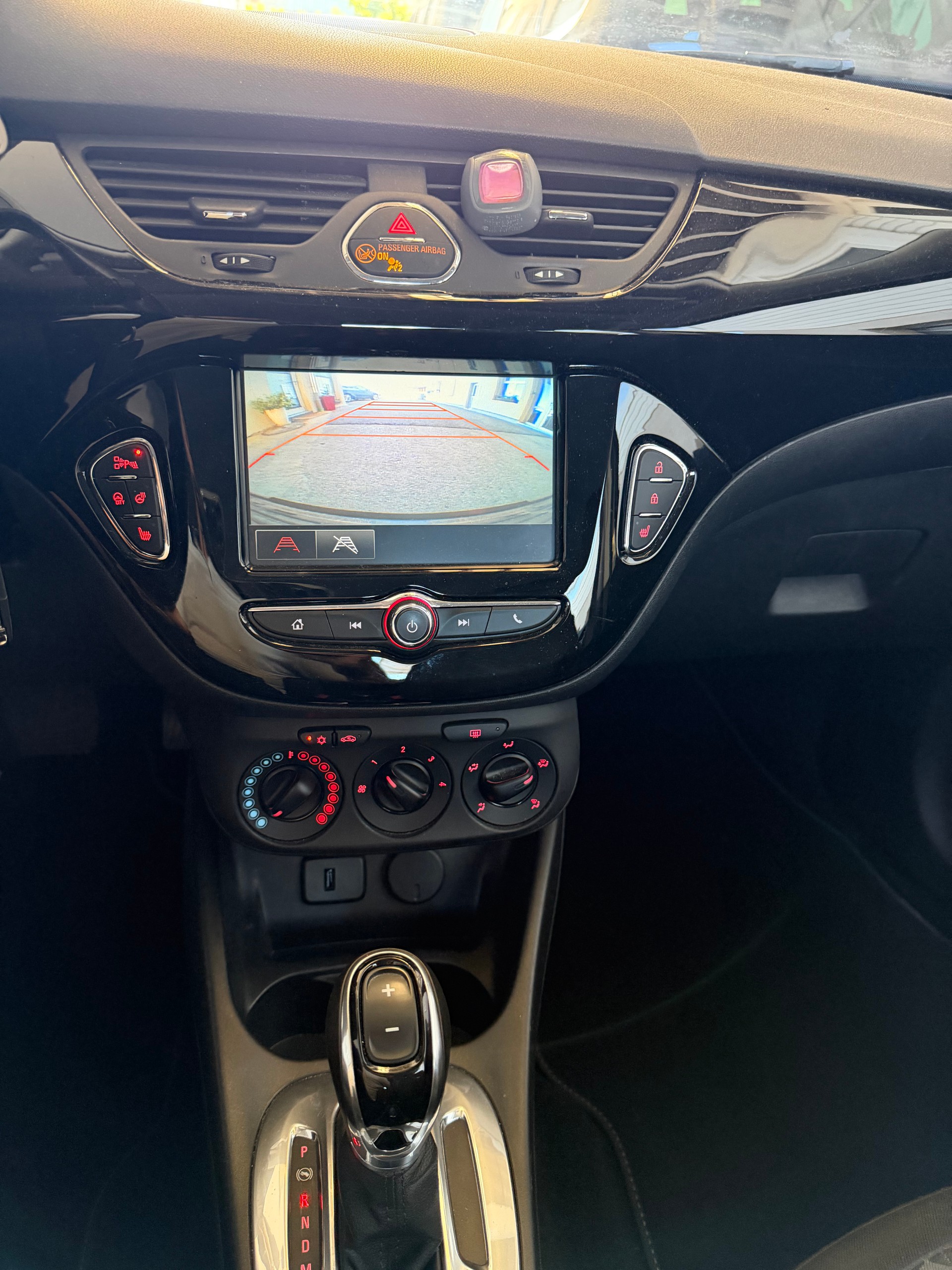 OPEL Corsa 1.4 TP Color Edition Automatic-image-12
