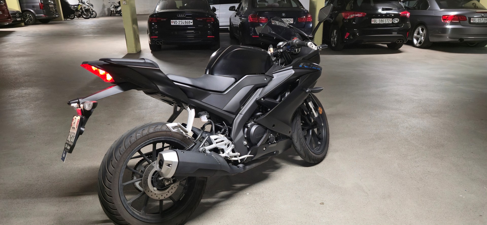 YAMAHA YZF-R 125 ABS-image-5