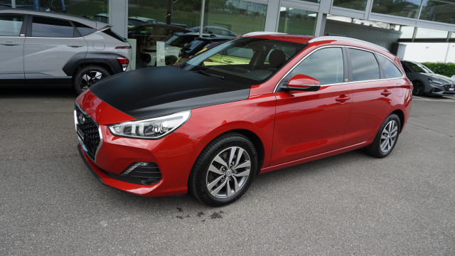 HYUNDAI i30 1.4 T-GDi Amplia-showroom-element-1