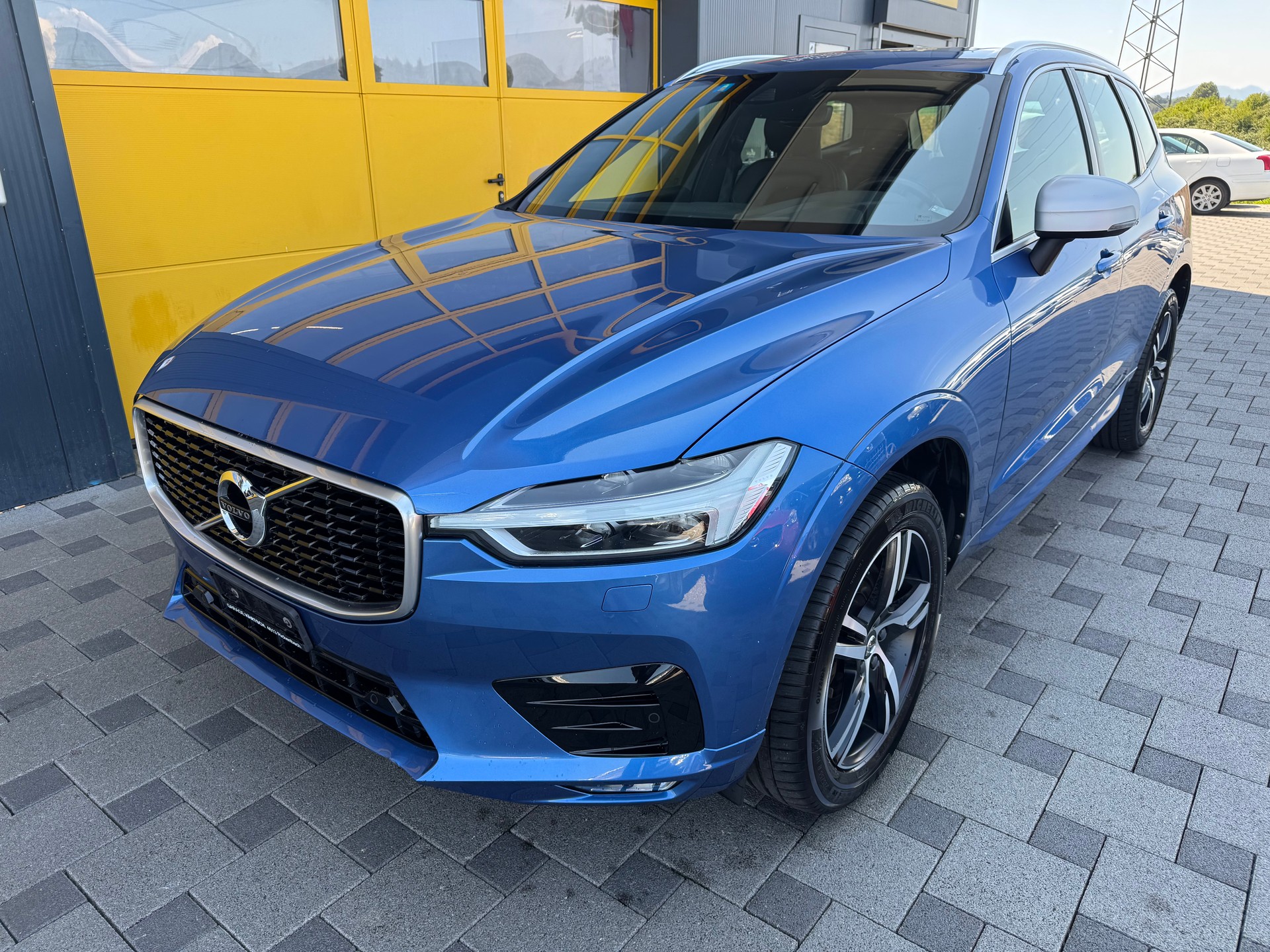 VOLVO XC60 D4 AWD R-Design Geartronic