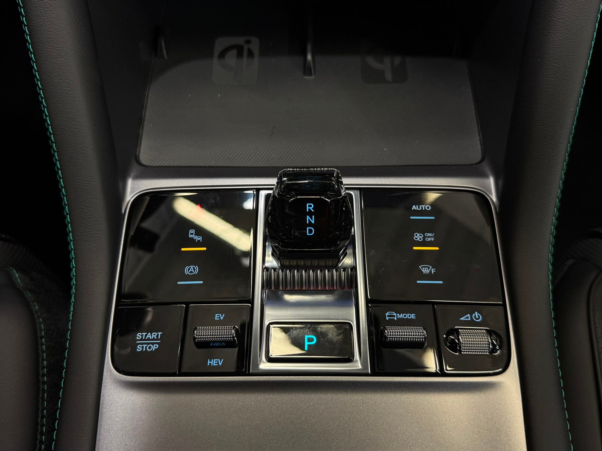 BYD Seal U DM-i Design AWD *Tian Qing*-image-15