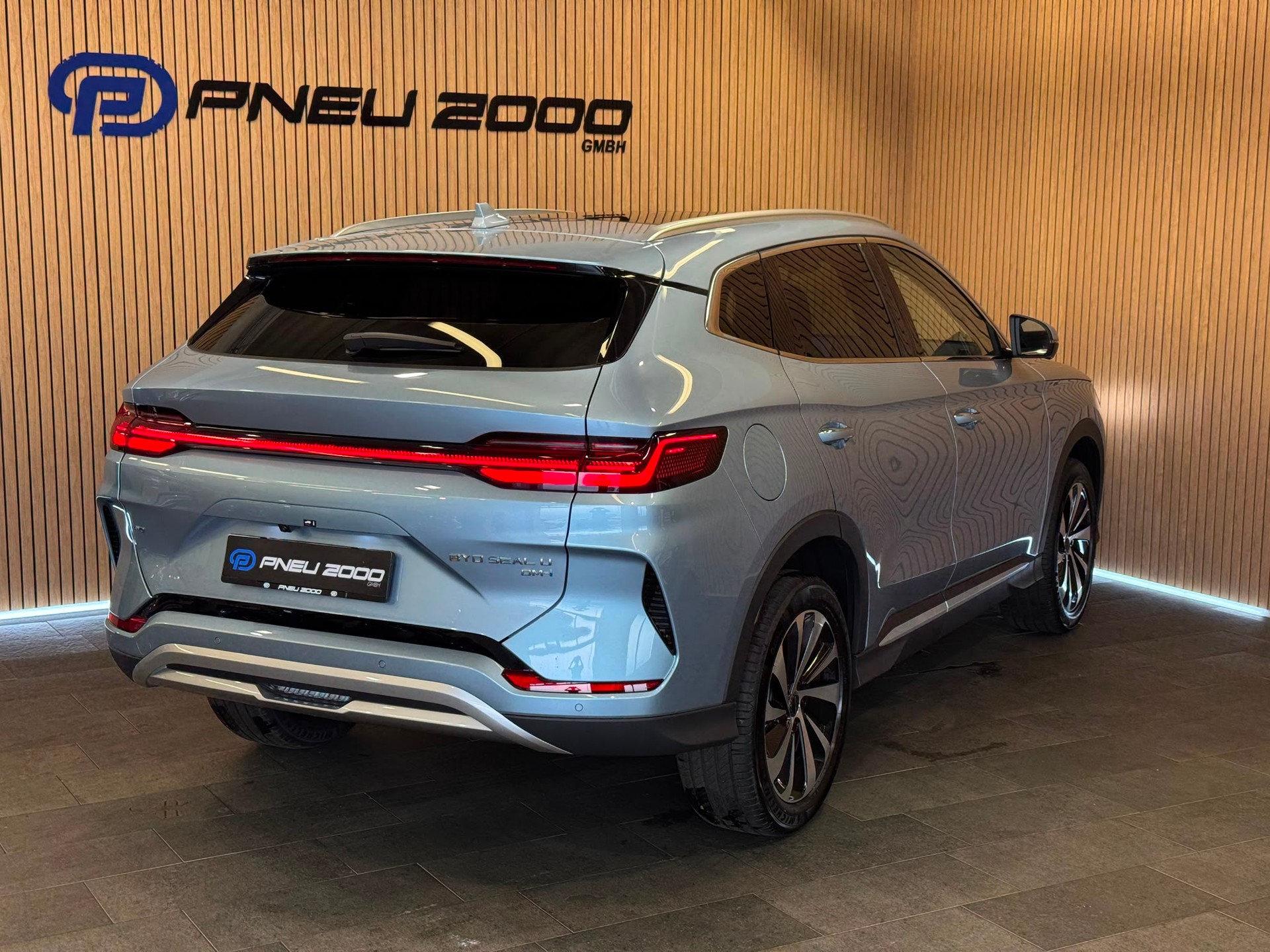 BYD Seal U DM-i Design AWD *Tian Qing*-image-4