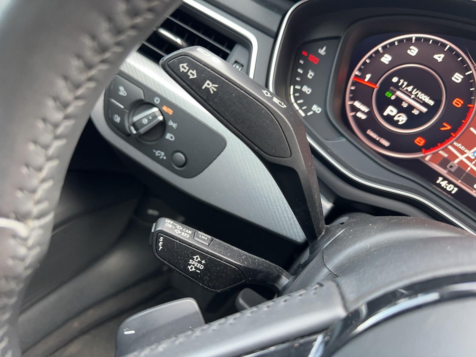 AUDI A4 35i Benzin 150ps-image-14