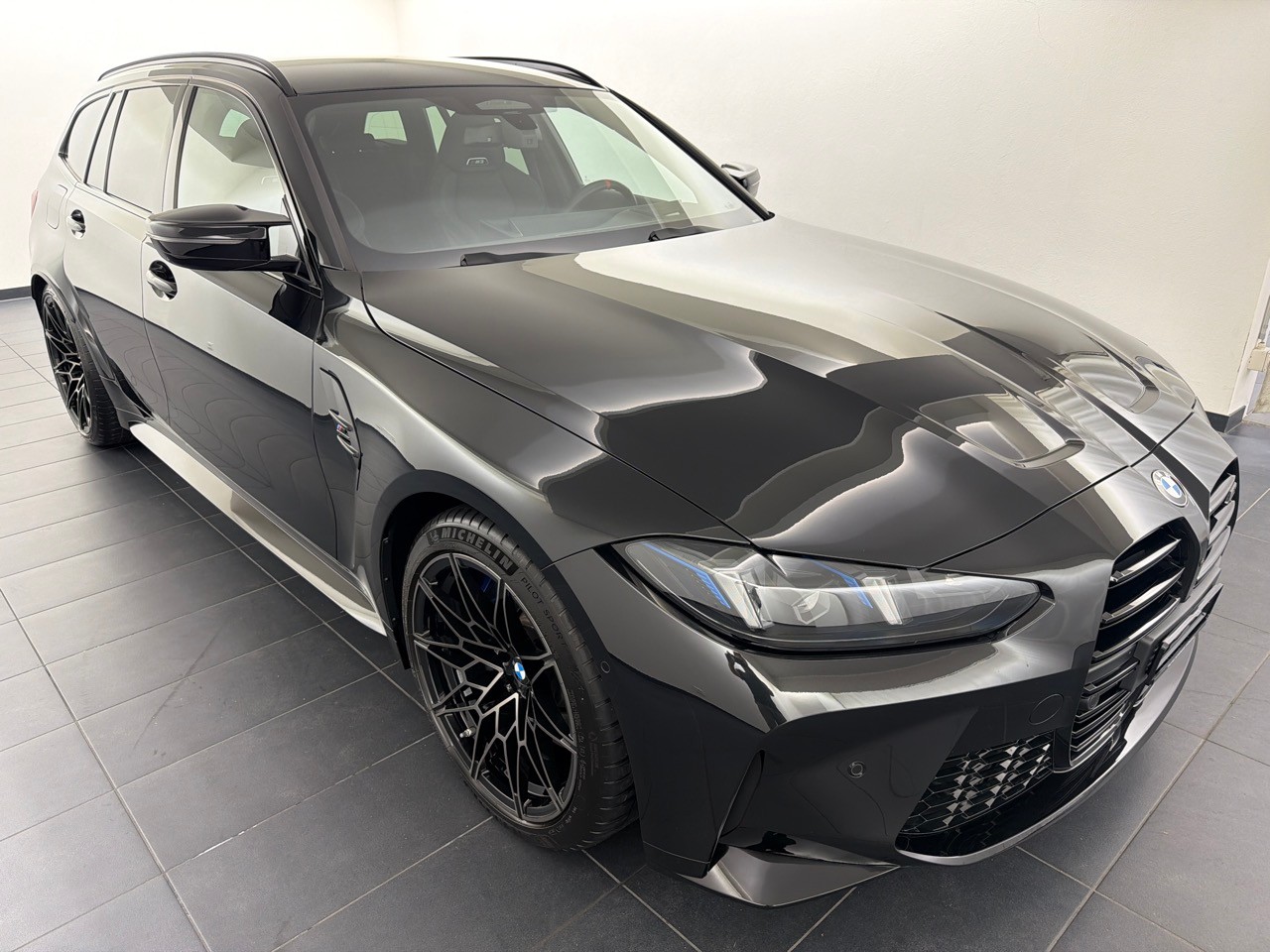 BMW M3 Tour xDr Competition M-showroom-element-3