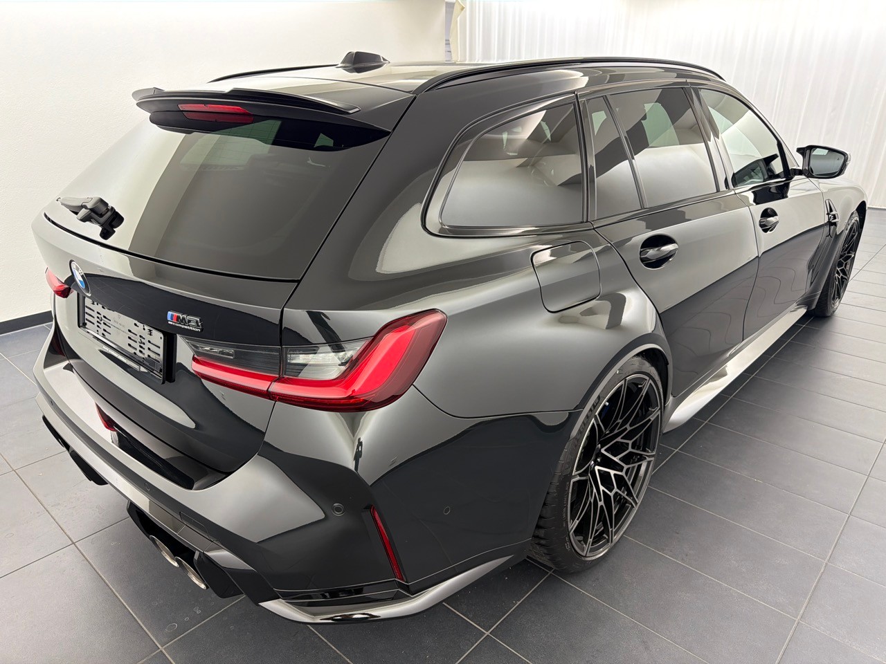 BMW M3 Tour xDr Competition M-showroom-element-2