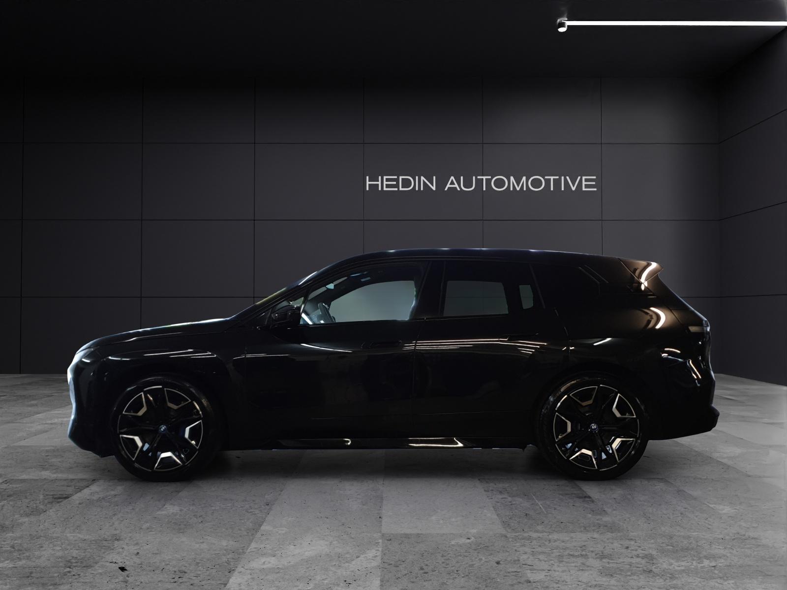 BMW iX xDrive50-showroom-element-1