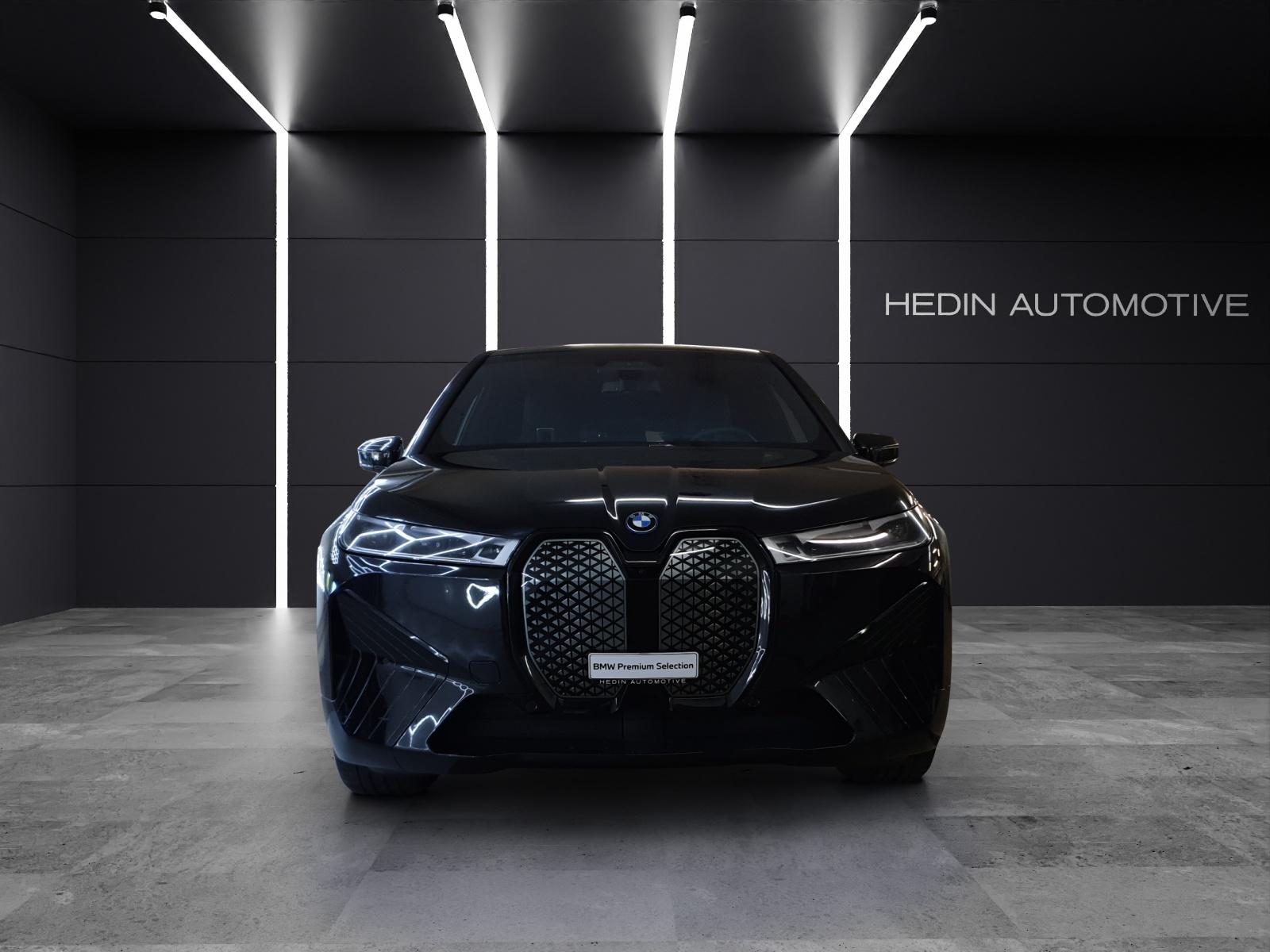 BMW iX xDrive50-image-7