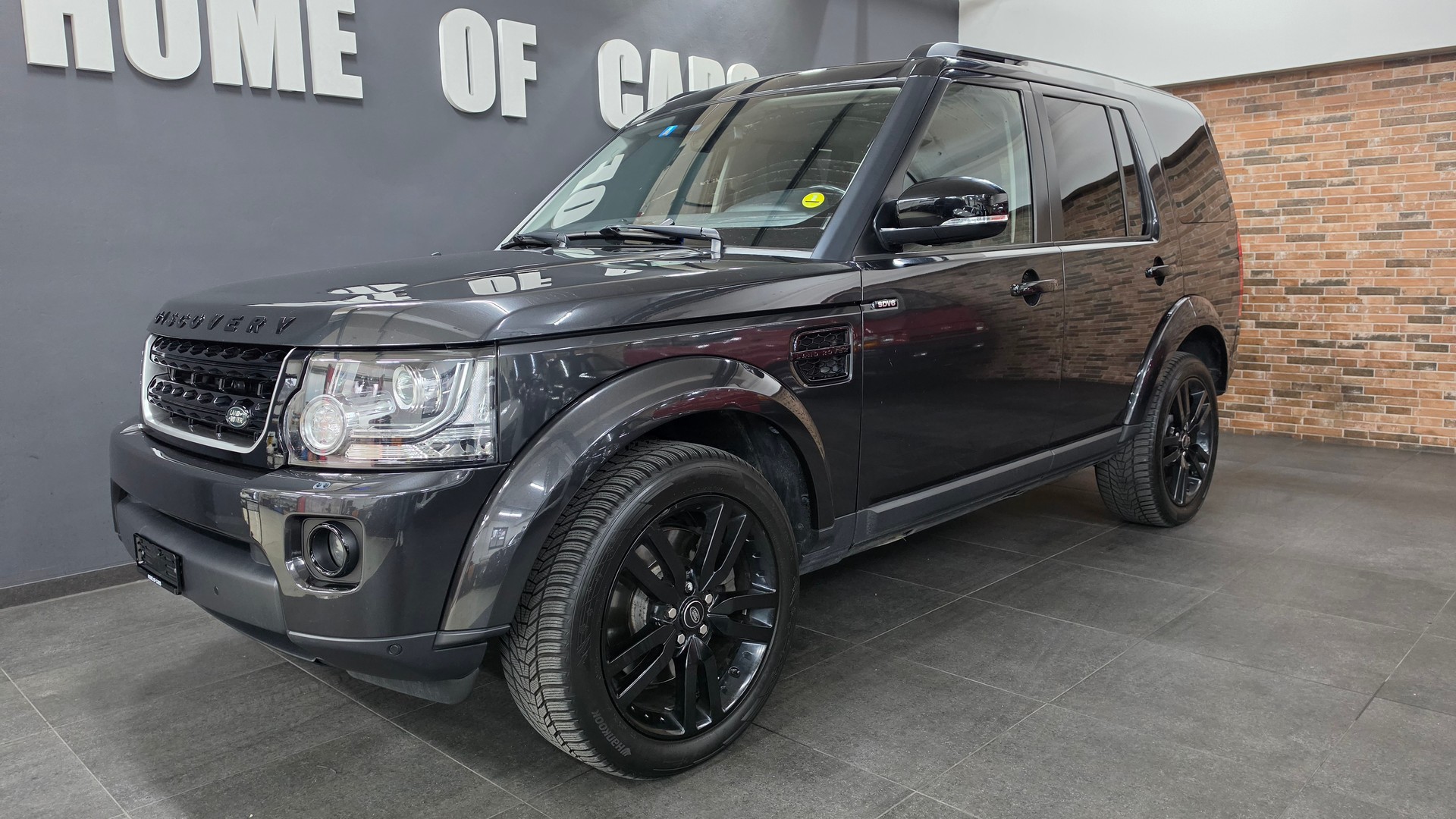 LAND ROVER Discovery 3.0 SDV6 HSE Automatic-showroom-element-3